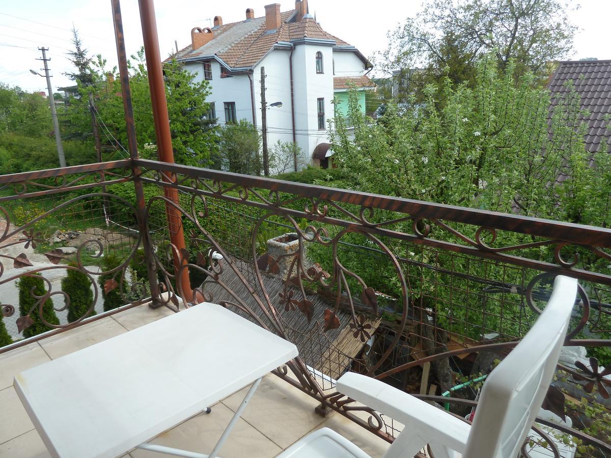 Hotel U Olgi Truskavec' Esterno foto
